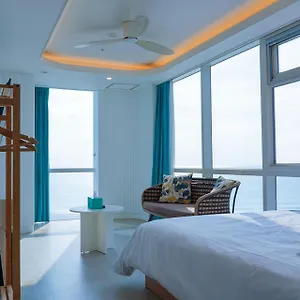 elysia-boutique.busan-hotelsweb.com/